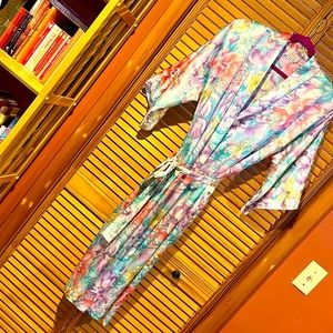 Vintage Inner Most Lillies‎ & Peonies Floral Robe
